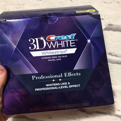 LuxLure™  Crest 3D White Whitestrips – LUXE Edition